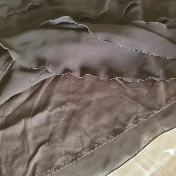 𝅺Nicole by Nicole Miller Black tiered ruffle sleevesless tank top-Size Large - Picture 6 of 8